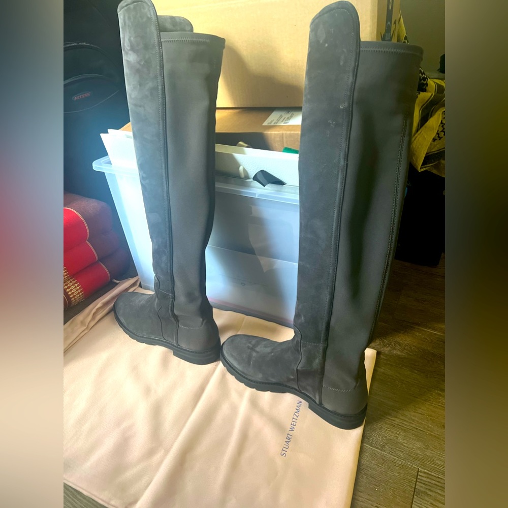Authentic Stuart Weitzman Bold Boot Size 8.5 - image 1